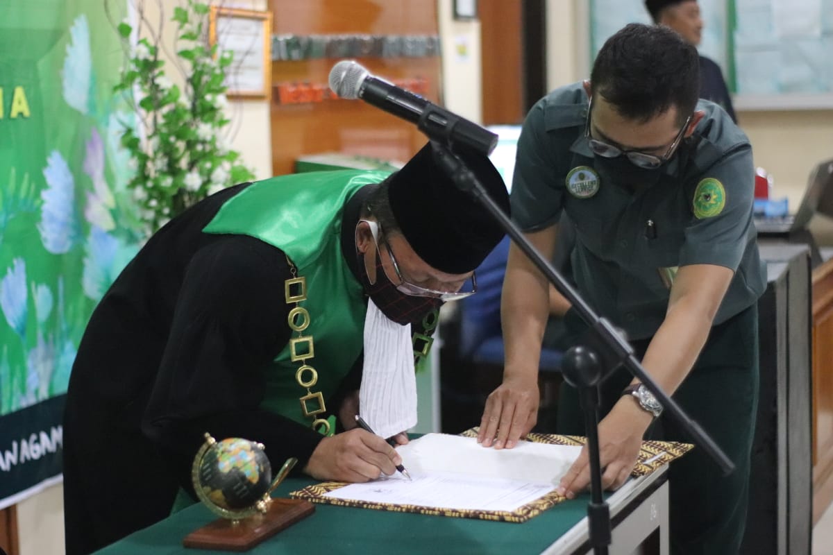 pelantikan hakim 18 9